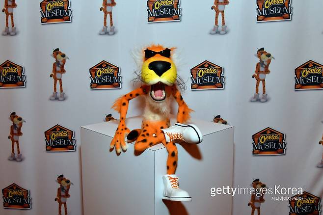 미국 뉴욕에서 2016년 9월21일 열린 공식 치토스 전시회에서 마스코트 ‘체스터 치타’가 전시돼 있다. /게티이미지코리아