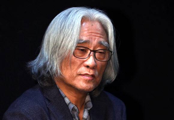 이윤택 연희단거리패 전 예술감독.연합뉴스 이윤택 연희단거리패 전 예술감독.연합뉴스