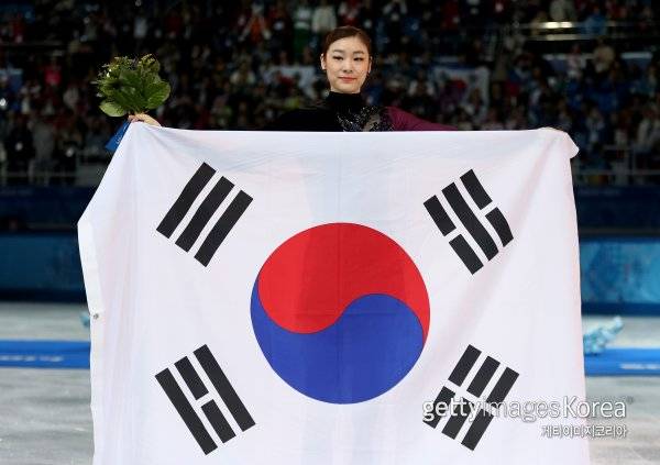 스포츠 전문가들은 ‘피겨 퀸’ 김연아를 대한민국 체육계에서 가장 영향력이 큰 인물로 꼽았다. 창간 10주년을 기념해 스포츠동아가 진행한 설문 응답자 100명 가운데 44명이 김연아에게 표를 던졌다. 한국 체육사에서 피겨스케이팅 사상 최초로 올림픽 금메달을 차지했고, 2018평창동계올림픽 개최를 위해 발 벗고 뛰는 등 한국 스포츠발전을 위해 왕성하게 활동한 것을 높이 평가했다. 사진=게티이미지코리아