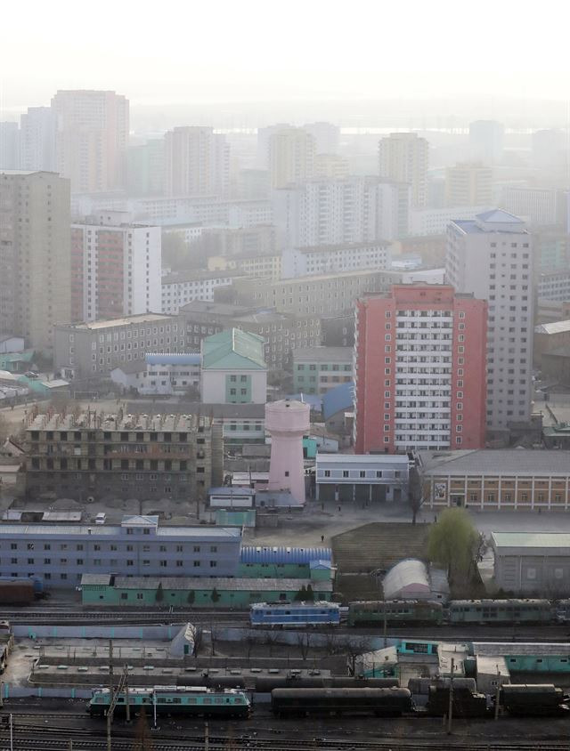 평양 고려호텔에서 바라본 시내 모습