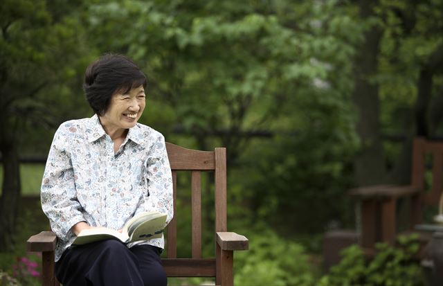 전쟁과 분단을 여성의 눈으로 그려낸 소설가 박완서. 한국일보 자료사진