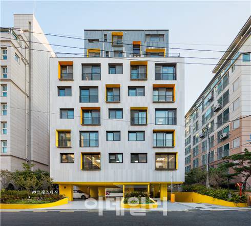 ‘2018 젊은 건축가상’을 수상한 건축가 남정민의 작품 ‘옐로우 풋’(사진=문체부).