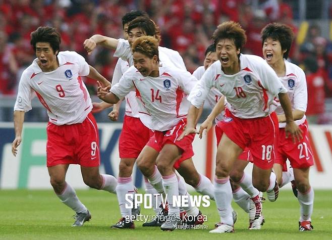▲ 2002 한일 월드컵 한국의 4강 진출 순간