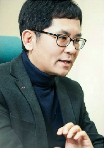 드라마 <미스 함무라비>를 집필한 서울중앙지법 문유석 판사