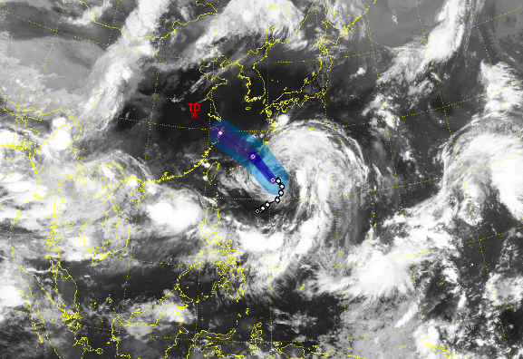 북상 10호 태풍 암필, 찜통더위 한반도 식혀줄 착한 태풍 가능성은?/기상청 위성사진.