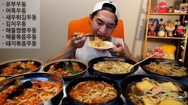 유튜버 밴쯔의 먹방/사진=밴쯔 유튜브 채널