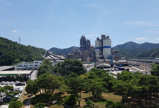 Sungshin Cement`s Danyang plant. [Photo provided by Sungshin Cement Co.]