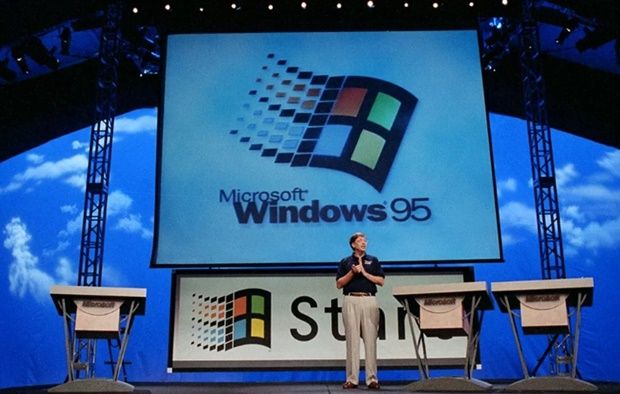 1995년 윈도 95 출시 당시 빌 게이츠의 모습 (사진=MS)