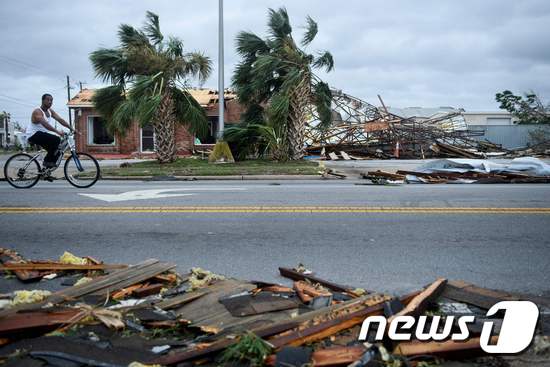 허리케인 마이클이 강타한 플로리다주 북서부 파나마시티. © AFP=뉴스1