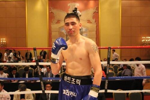 ‘배틀로얄 1’ 웰터급 우승자 바트 조릭은 몽골유학생 출신으로 강타자다.