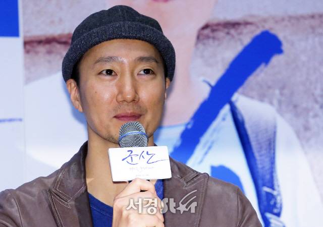 배우 박해일이 26일 오후 서울 송파구 롯데시네마 월드타워점에서 열린 영화 ‘군산: 거위를 노래하다’ 언론시사회에 참석하고 있다. /사진=양문숙 기자