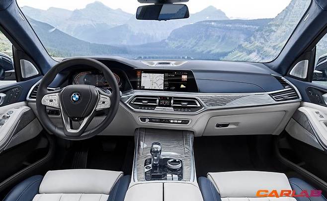 BMW X7 실내(이미지:BMW)