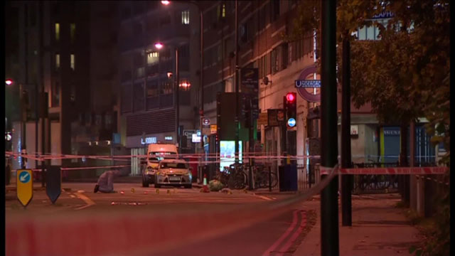 지난 2일 칼부림 살인 사건이 발생한 런던의 클래펌 사우스 지하철 역 주변