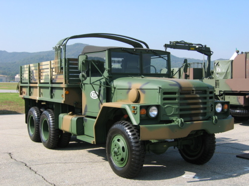 육군이 운용중인 K511 2.5t 트럭