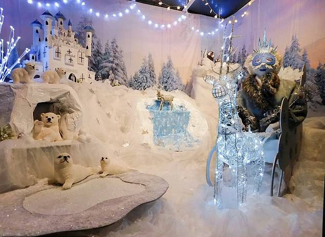 아픈 딸을 위해 엄마가 온실에 직접 만든 라플란드