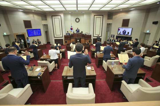 제8대 경북 구미시의회는 2일 임시회를 열고 개원했다. [연합뉴스]