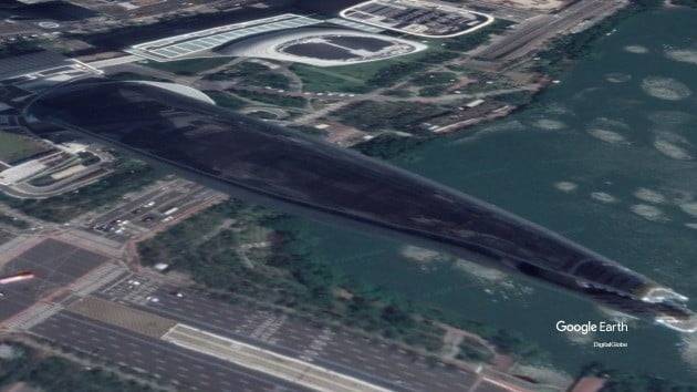 구글 어스 스튜디오로 만든 서울 롯데월드타워 모습. 석촌호수에 잠긴 듯한 모양새다.