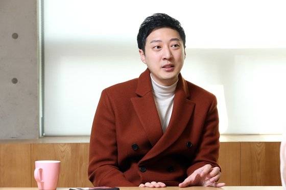 마지막 사법연수생 조우상씨가 3일 오후 서소문동 중앙일보 사옥에서 인터뷰하고 있다. 우상조 기자