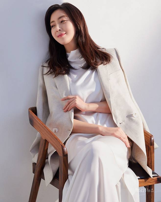 사진 : 조르쥬 레쉬(Georges Rech), 배우 송윤아