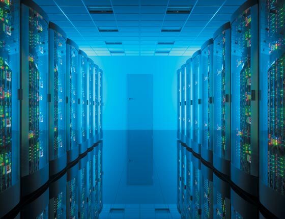 데이터를 저장하는 대형컴퓨터들이 모여있는 데이터센터 내부 모습. /게티이미지뱅크