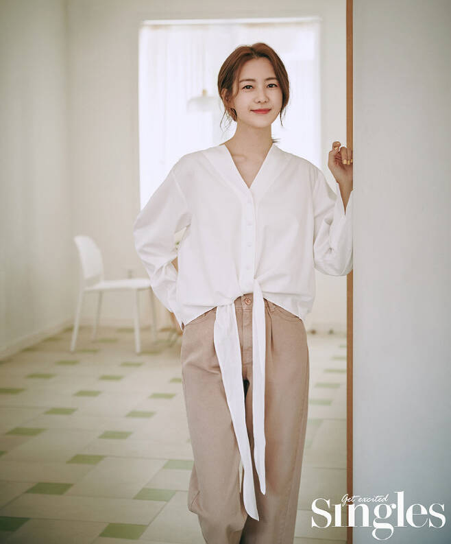 MBC ‘이몽’에서 외과 의사 이영진 역으로 열연 중인 배우 이요원. 사진 제공 싱글즈