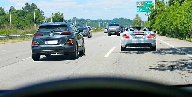 테슬라의 SUV 전기차 모델 X 100D.