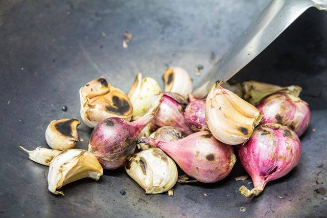 샬롯은 통으로 구워 먹어야 가장 맛있다. 게티이미지뱅크