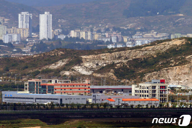 경기도 파주 도라전망대에서 바라본 개성공단 전경. 2019.2.27/뉴스1