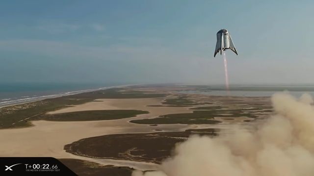 스페이스X가 27일(현지시간) 달과 화성으로 사람들을 실어 보낼 스타십 유인 우주선의 시제품 발사 테스트에 성공했다. (사진=스페이스X 유튜브 캡쳐)