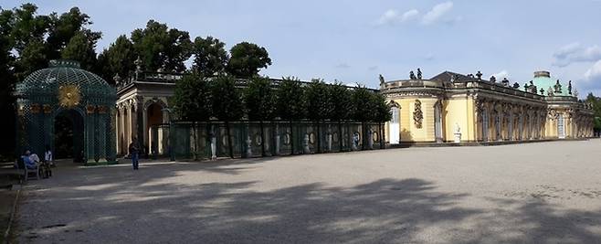 남쪽 테라스에서 바라본 상수시 궁전