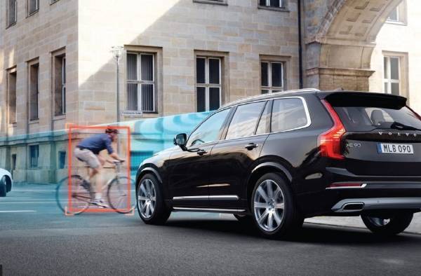 최근 운전자 부주의로 인한 각종 자동차 사고가 빈번하게 발생하면서 '첨단 운전자 보조 시스템(ADAS)'의 중요성이 커지고 있다.