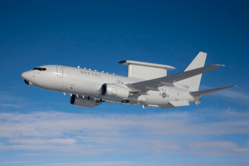 공군 E-737 조기경보통제기가 성능점검을 위해 비행을 하고 있다. 보잉 제공