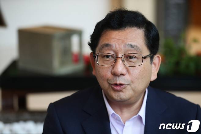 호사카 유지 세종대 교수가 뉴스1과 인터뷰를 하고 있다./뉴스1 © News1 성동훈 기자