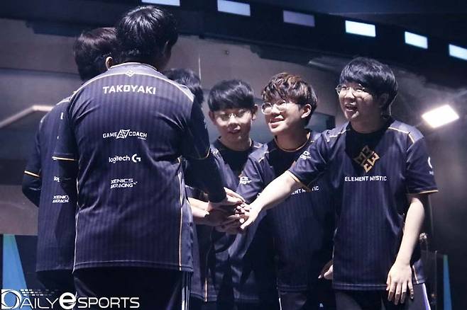 엘리먼트 미스틱.