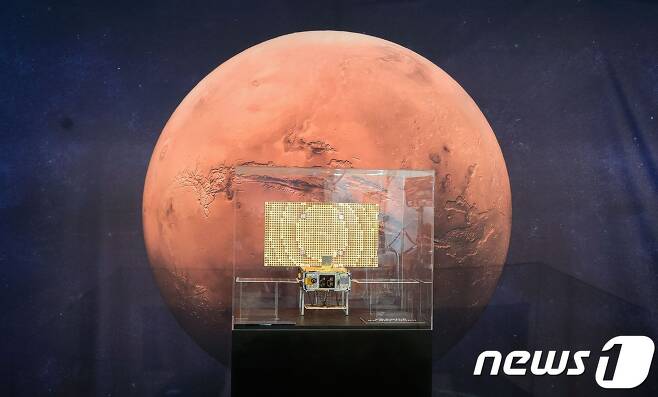 화성 모형과 NASA의 장비 <자료 사진> © AFP=뉴스1