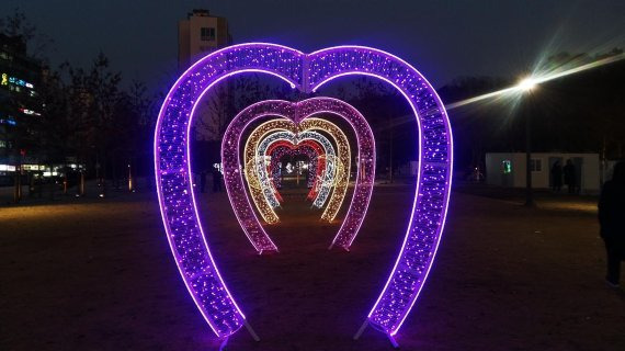 경기평화광장 ‘반짝반짝 빛 축제장'. 사진제공=경기북부청