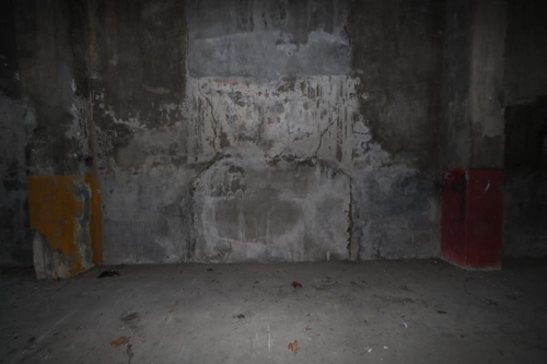 조병창 주물공장 내부 육각형 모양의 화로 입구가 시멘트로 봉쇄돼 있다.  [촬영 윤태현 기자]