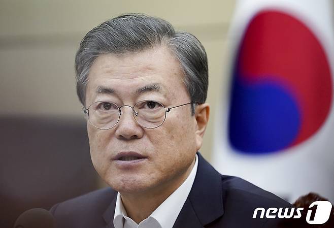 문재인 대통령이 20일 청와대에서 수석보좌관회의를 주재하고 있다. (청와대 제공) 2020.1.20/뉴스1