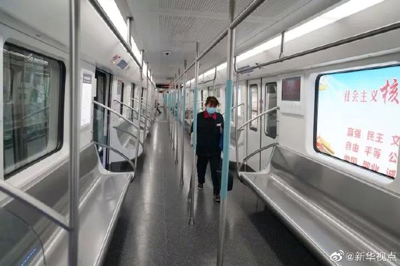 23일 운행이 중단된 우한 지하철. [웨이보 캡쳐]