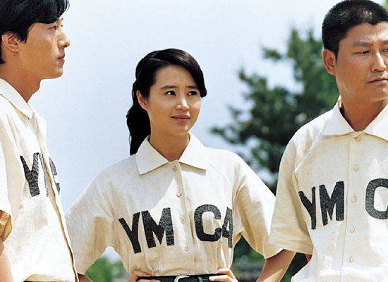 영화 'YMCA 야구단'에서 김혜수는 진취적인 신여성을 연기했다. 명필름 제공
