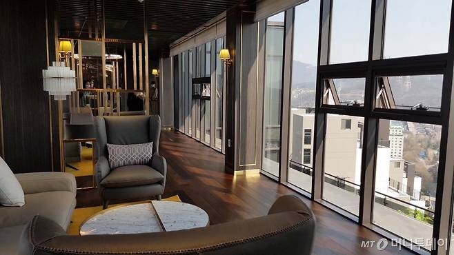 과천 푸르지오 써밋 스카이 라운지 모습/사진= 박미주 기자