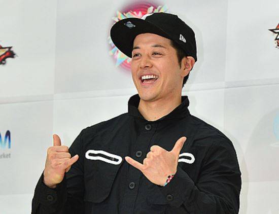 그룹 구피의 가수 이승광이 2015년 3월 서울 영등포구 타임스퀘어에서 열린 토토즐 슈퍼콘서트 제작발표회에서 포즈를 취하고 있다. 뉴시스