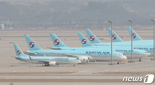 인천국제공항 계류장에 대한항공 항공기가 멈춰서 있다. 뉴스1 © News1 박지혜 기자