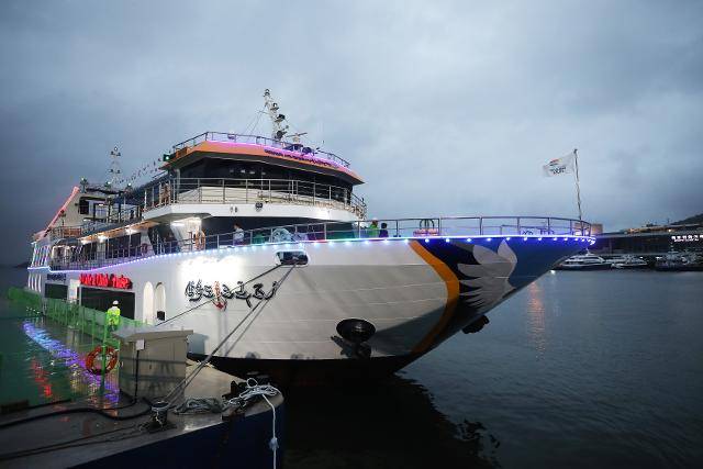 관광 유람선 삼학도크루즈.