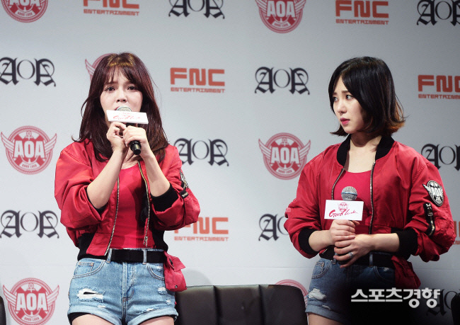AOA 지민(좌), 권민아(우). 이선명 기자
