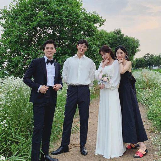 왼쪽부터 배우 하석진, 지수(본명 김지수), 임수향, 황승언. 임수향 인스타그램 캡처