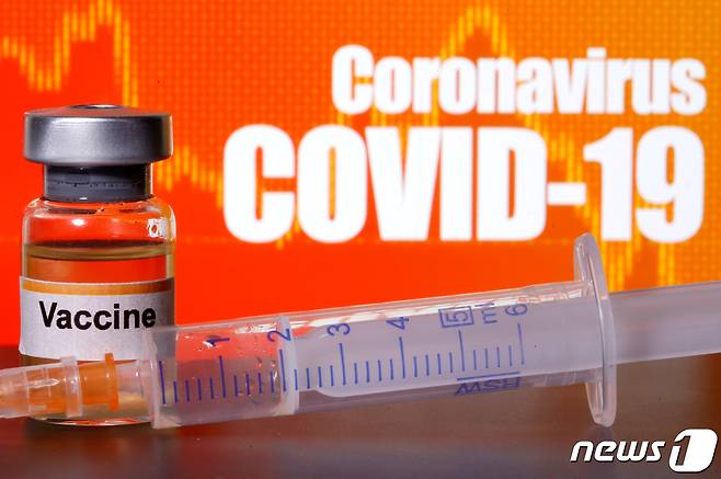 캐나다 정부가 다국적제약사 존슨앤드존슨과 미국 노바백스가 개발 중인 신종 코로나바이러스 감염증(코로나19)백신에 대한 구매계약을 체결했다. © 로이터=뉴스1