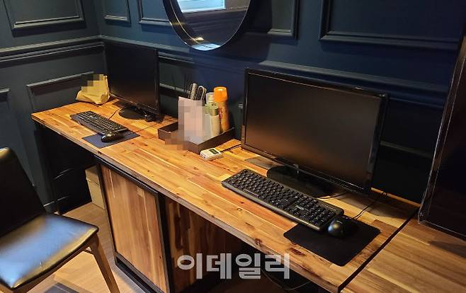 서울 강서구 화곡동의 한 모텔. 안에 게임을 할 수 있는 PC가 구비돼 있다.(사진=이용성 기자)