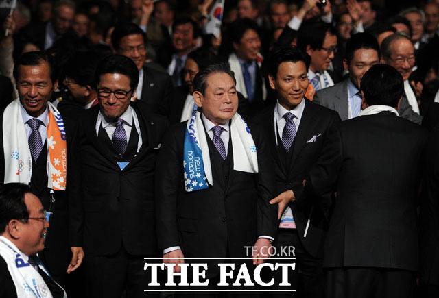 2011년 평창 동계올림픽 유치에 성공한 이건희 회장. 이건희 회장은 IOC 위원으로 평창올림픽 유치를 위한 대외 활동에 활발한 모습을 보였다. /삼성전자 제공