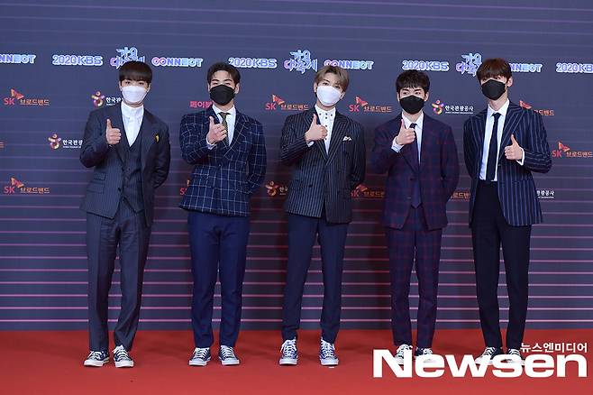 The 2020 KBS Music Festival photowall event was held in the aftermath of COVID-19 at the Seoul Yeondeungpo District Yeouedo KBS Hall on the afternoon of December 18.NUEST attended the day.Photo courtesy of KBS